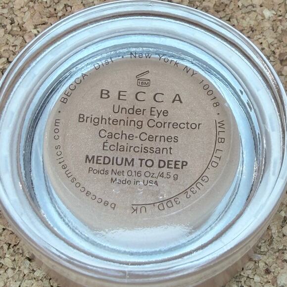 Becca Under Eye Brightening Corrector Medium to Deep Concealer Highlight Makeup - Picture 2 of 11